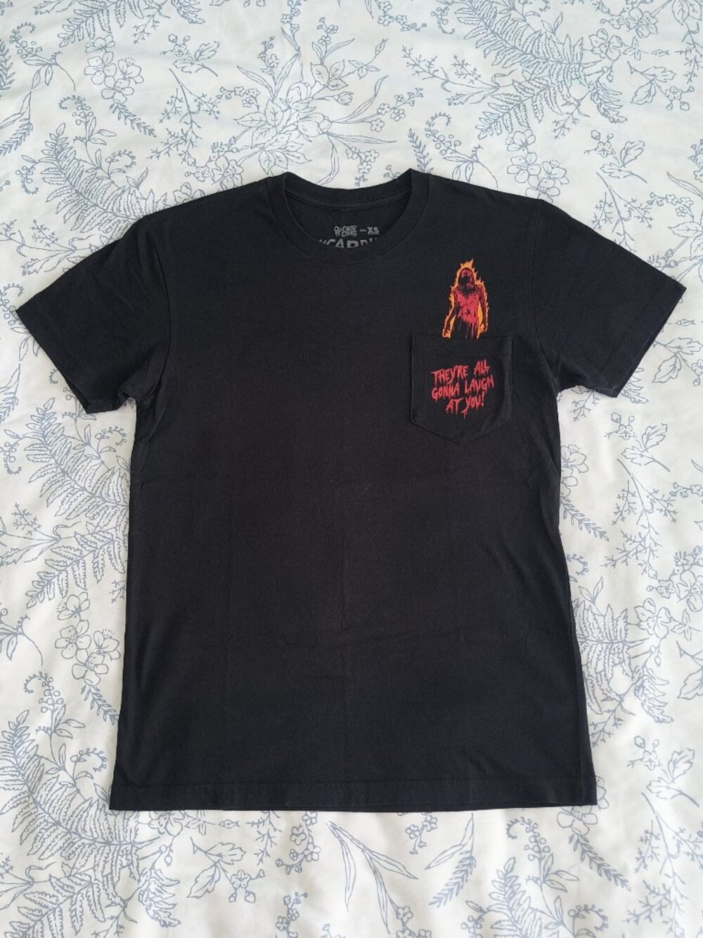 Cavity Colors Carrie Pocket Graphic T-shirt
